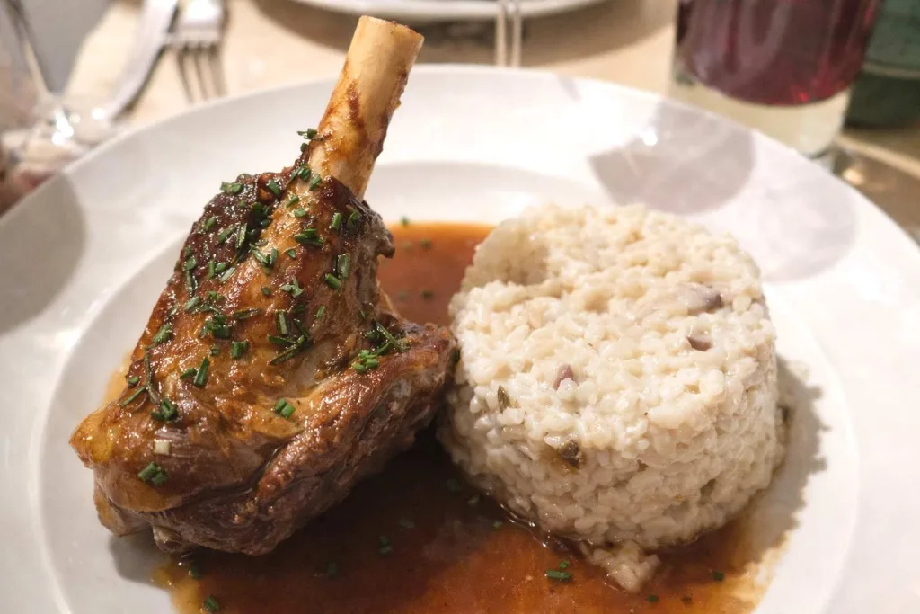 Souis d'agneau confite au miel