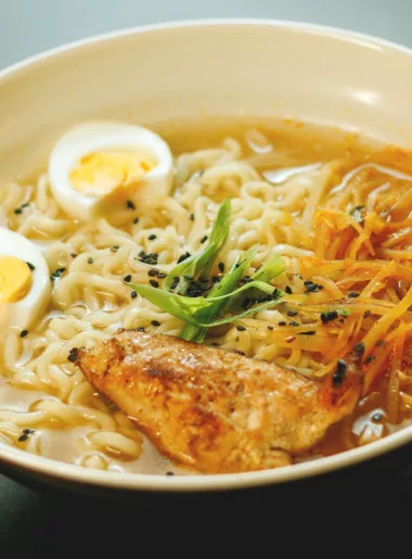 Ramen poulet maison - crédit photo : Vitor Diniz via Pexels