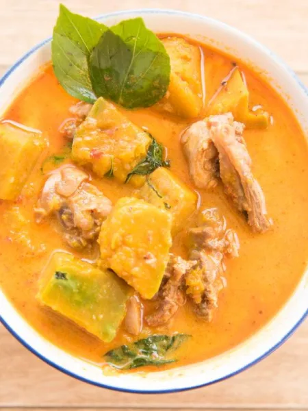 Curry thai de poulet au potiron